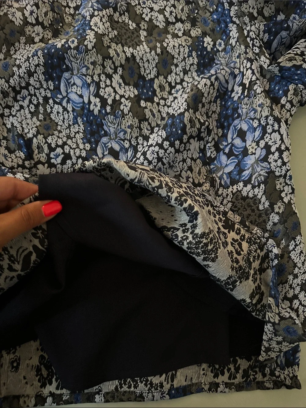 Tuckernuck Hyacinth House Blue Jacquard Priscilla Puff Sleeve Top M Preppy - Picture 9 of 10